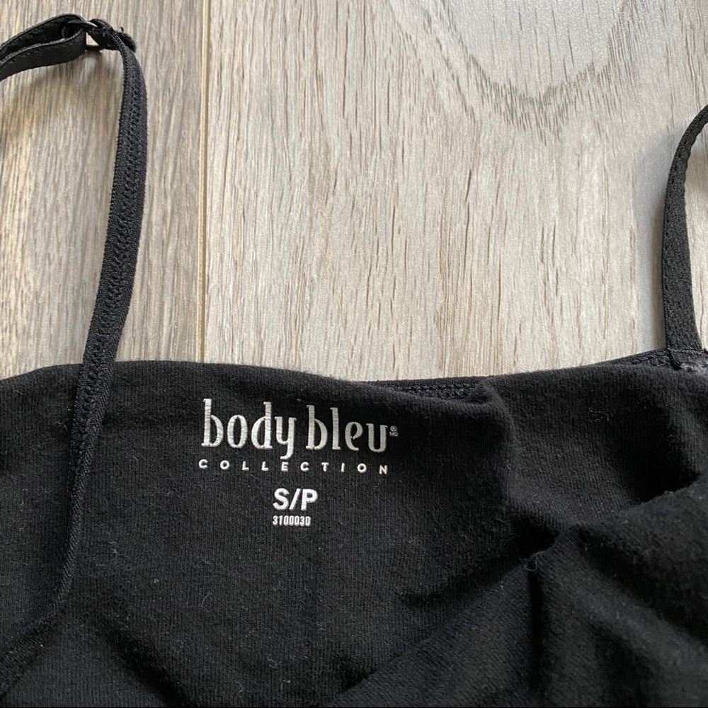 3/$30 ✨ Body Bleu | (S) Black Camisole - Picture 3 of 3